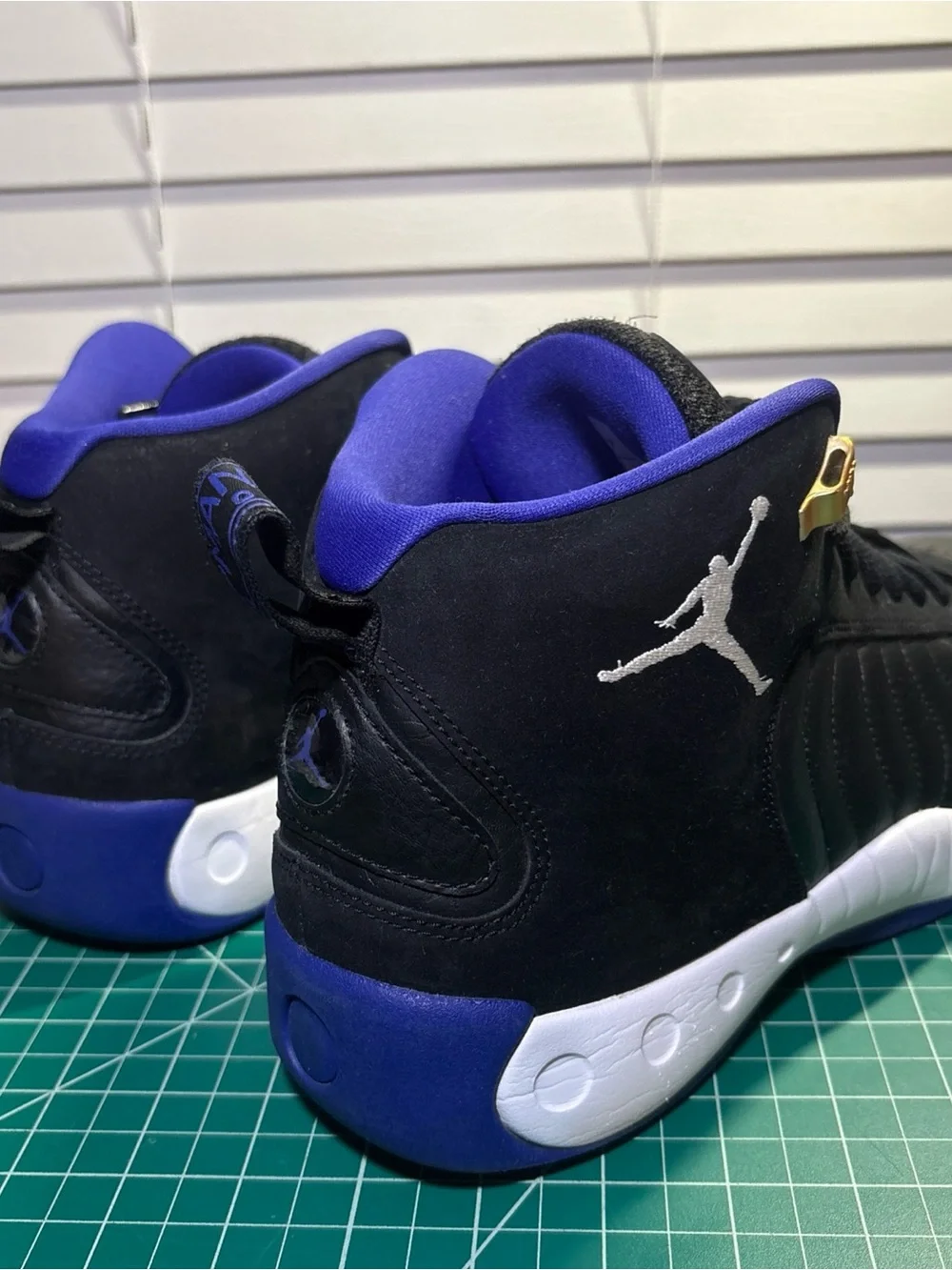 Jordan Jumpman Pro Men's Size 11 Basketball Sneakers Black and Concord